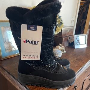 Pajar winter boots never worn tag on size 41 but I’m a 9 and they fit me.